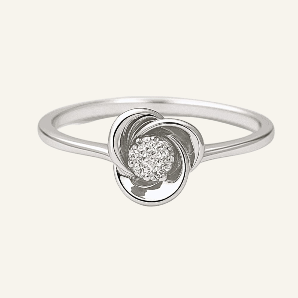 18k Gold Unique Floral Diamond Ring