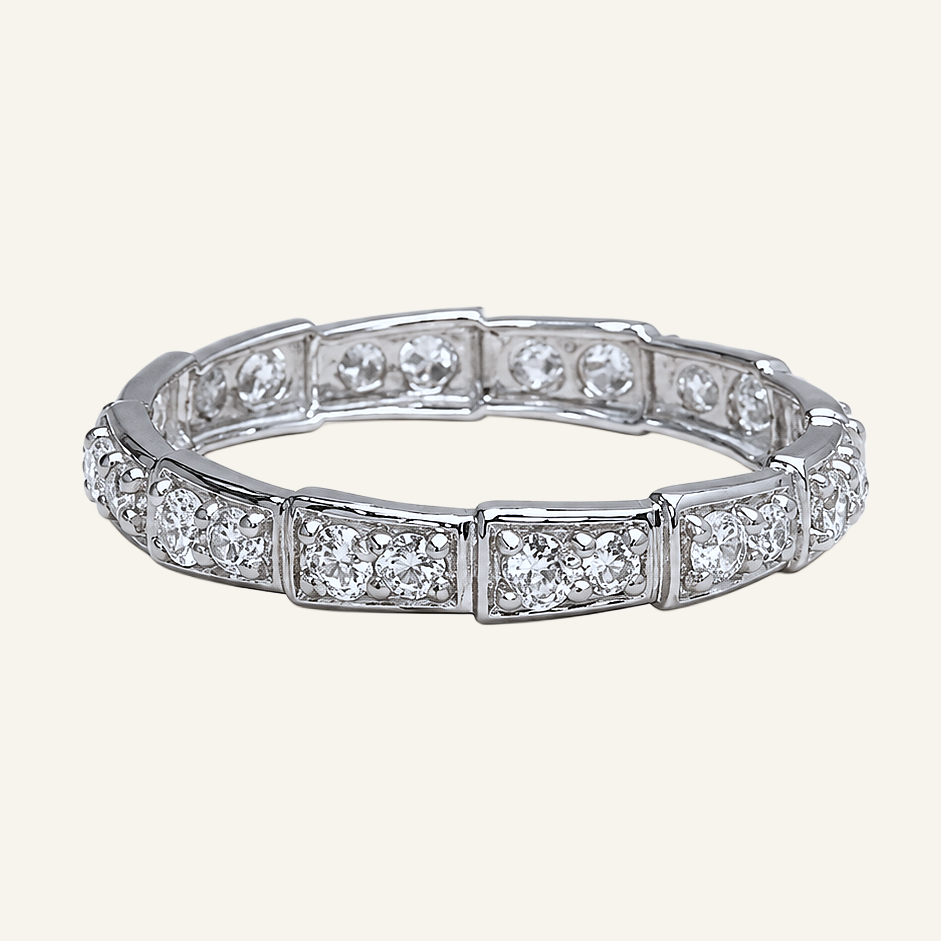 18k Vintage Diamond Eternity Band - Image 1